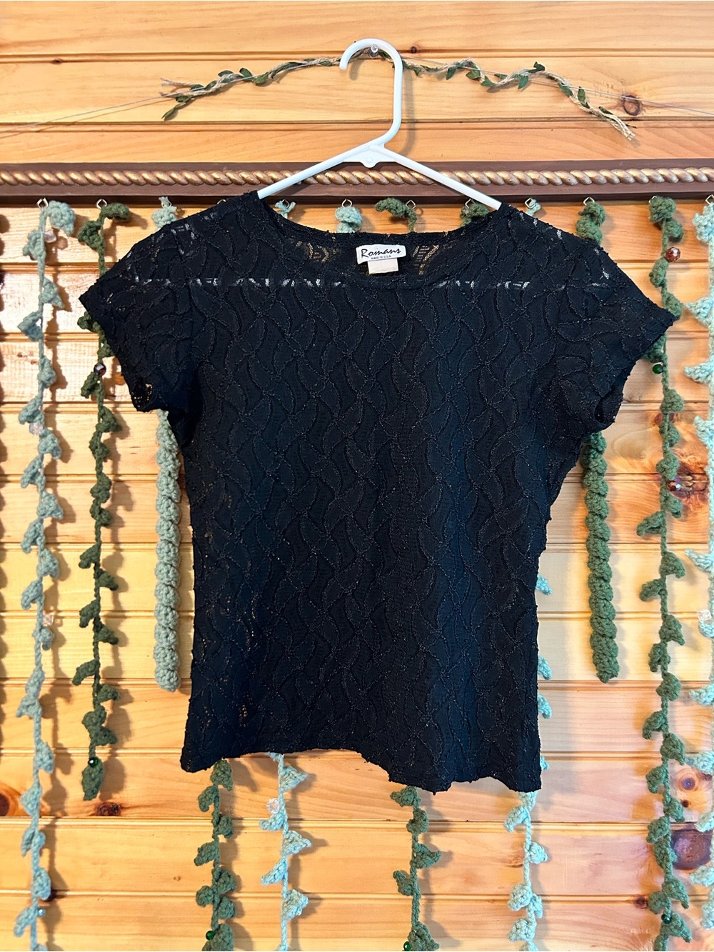 Vintage Lace Textured Short Sleeve Top